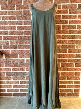neesh by DAR Olive Maxi Dress, Sleeveless V Neck, Size S